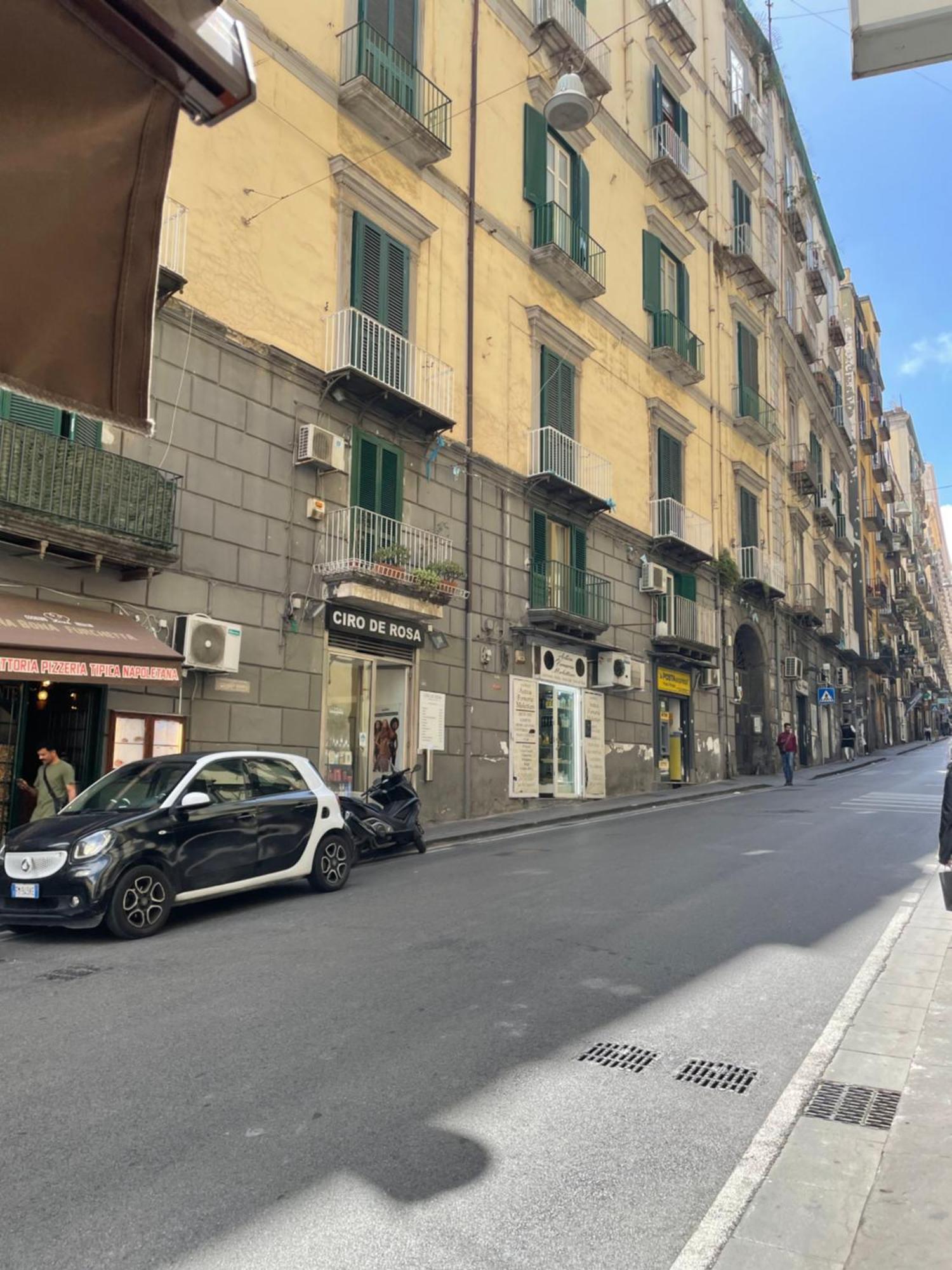Il Giglio Rosso Apartment Naples Luaran gambar