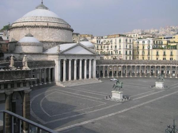 Il Giglio Rosso Apartment Naples Bilik gambar