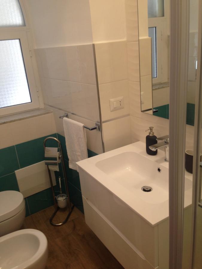Il Giglio Rosso Apartment Naples Luaran gambar